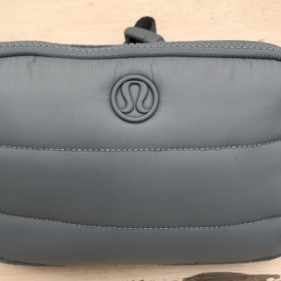 BNWT Lululemon Belt Bag - Picture 2 of 16